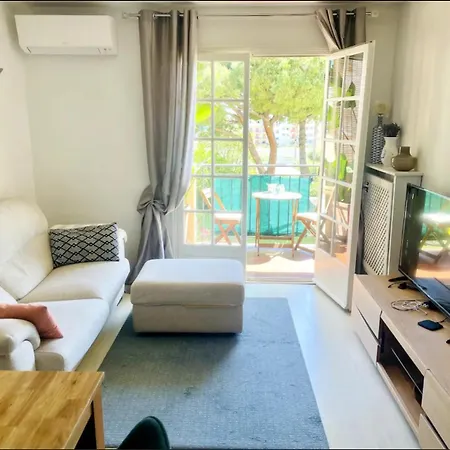 Superb In Provenzal With Pool Αντίμπ