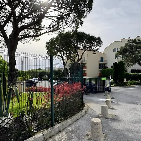 Superb In Provenzal With Pool * 昂蒂布