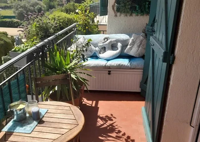 Superb In Provenzal With Pool 昂蒂布