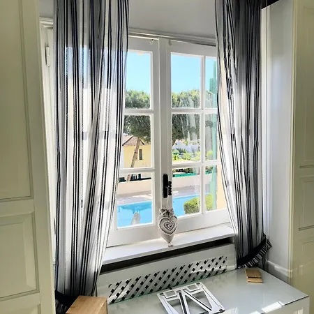 Superb In Provenzal With Pool شقة