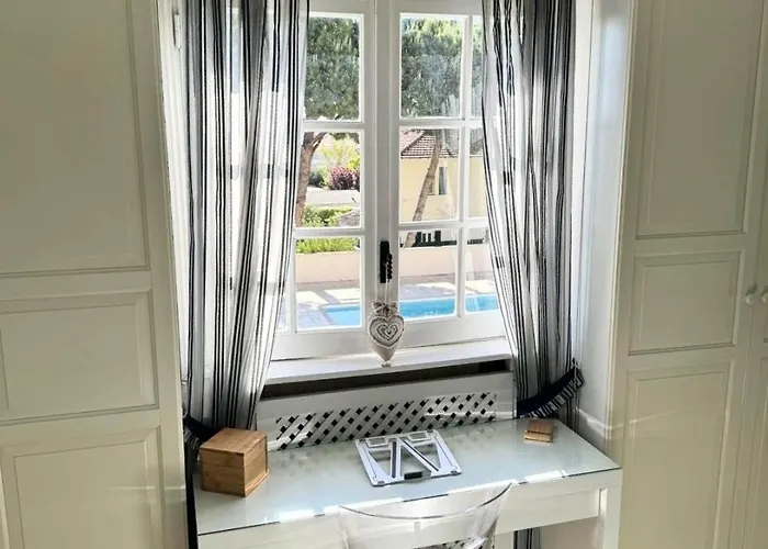 Superb In Provenzal With Pool *