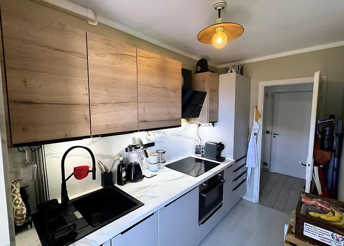 Superb In Provenzal With Pool Daire